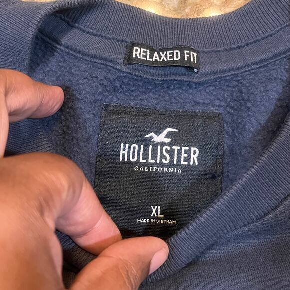 Hollister Men XL Relaxed Fit Portland Oregon Graphic Crewneck Long Sleeve Blue - Picture 3 of 5